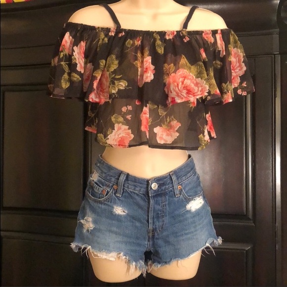 UO Kimchi Blue Black Floral Rose Leaf Crop Cold Shoulder Blouse Top - Picture 7 of 10